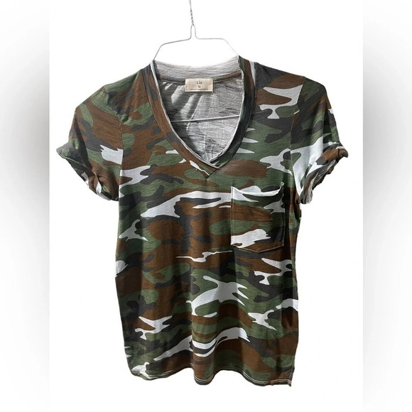 Anthropology Camouflage T-Shirt By t. La, Size Extra Small, NWOT - Picture 1 of 7